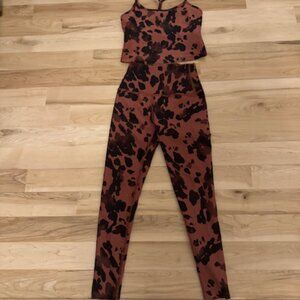 Beyond Yoga Caught in the Midi Space Dye Set in Copper Cow